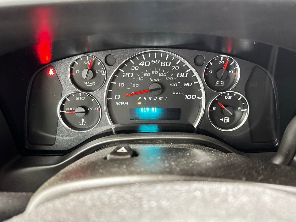 2025 Chevrolet Express Cutaway 3500 1WT