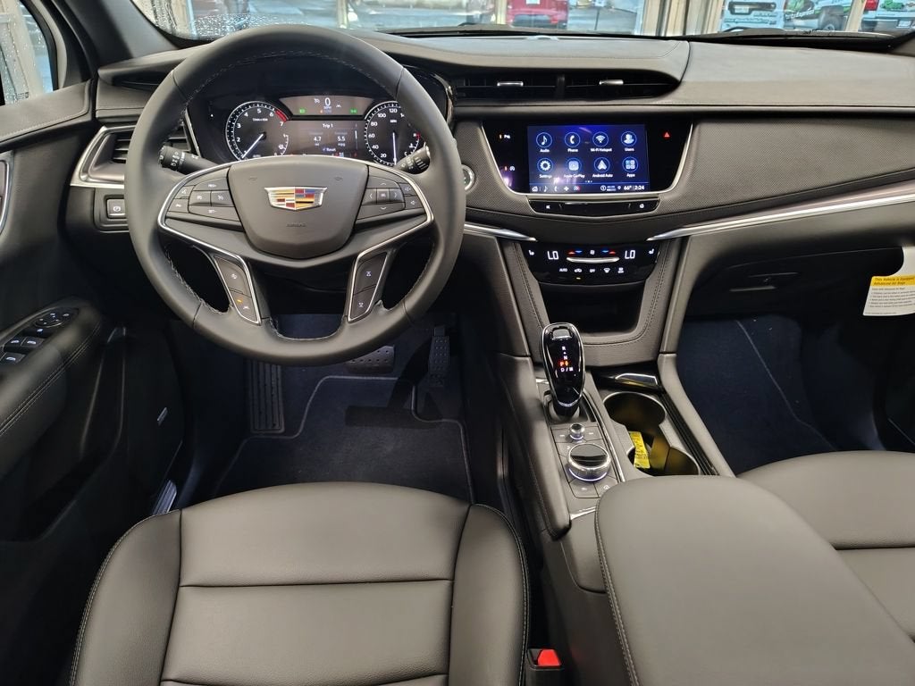 2026 Cadillac XT5 Luxury