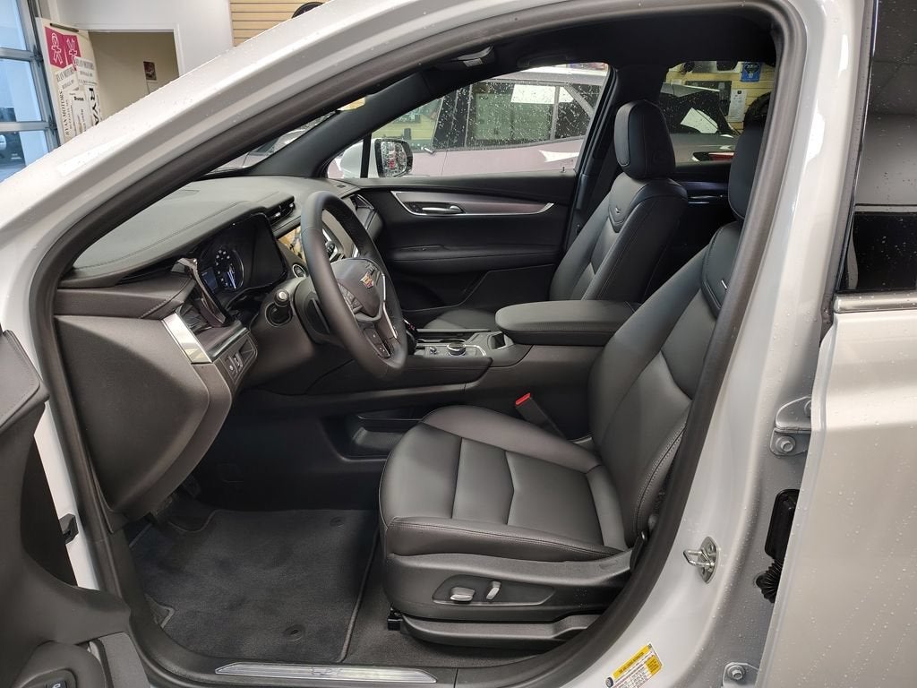 2026 Cadillac XT5 Luxury