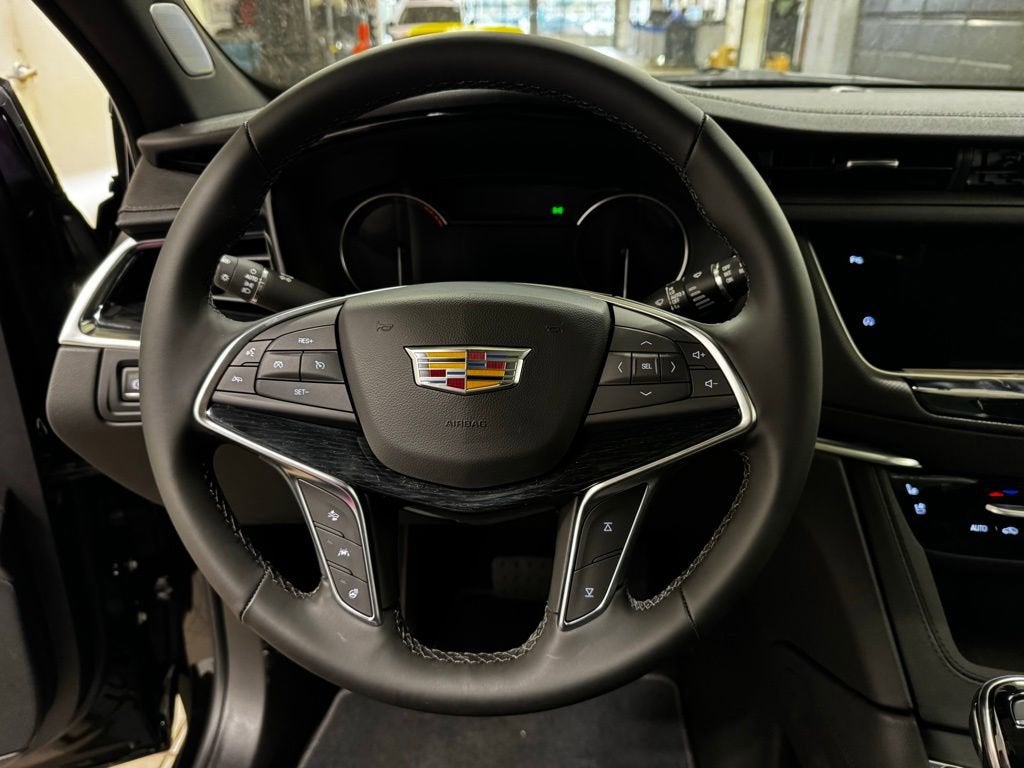 2025 Cadillac XT5 Premium Luxury