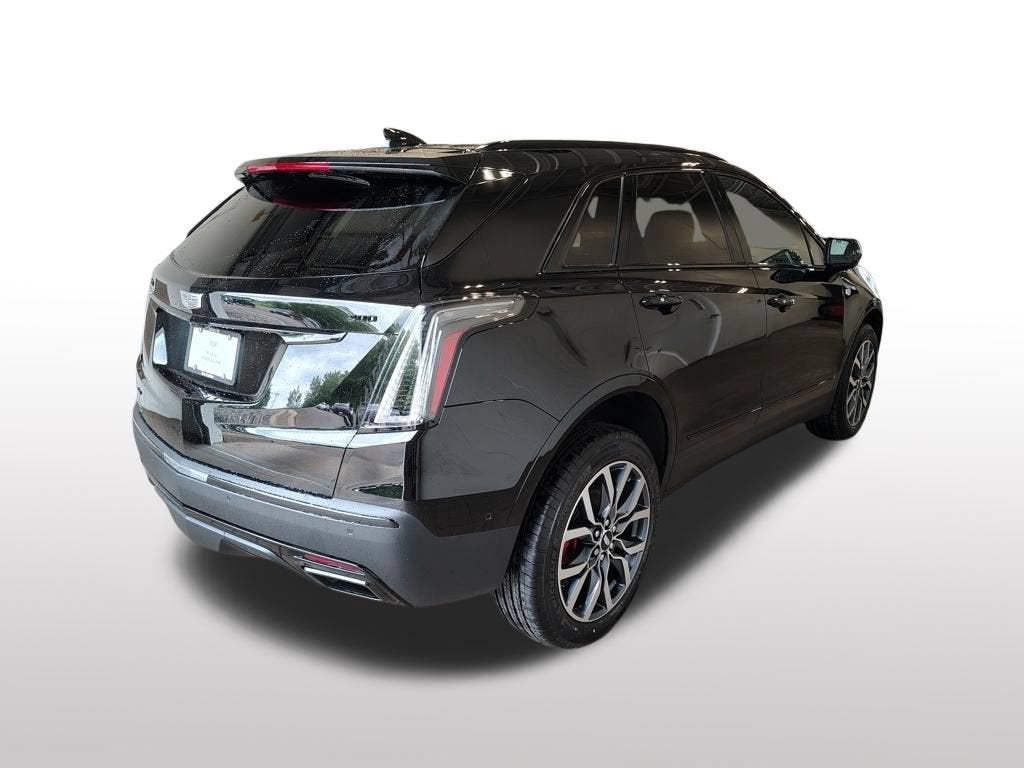 2026 Cadillac XT5 Sport