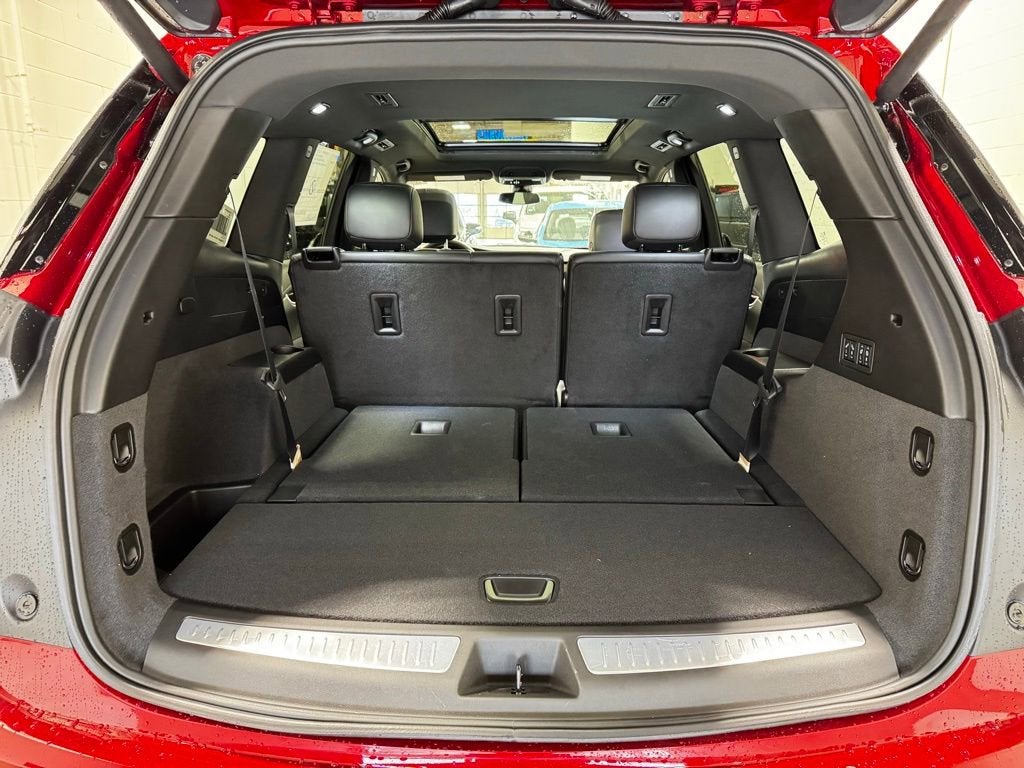 2025 Cadillac XT6 Sport