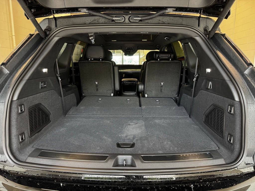 2026 Cadillac ESCALADE IQ Luxury