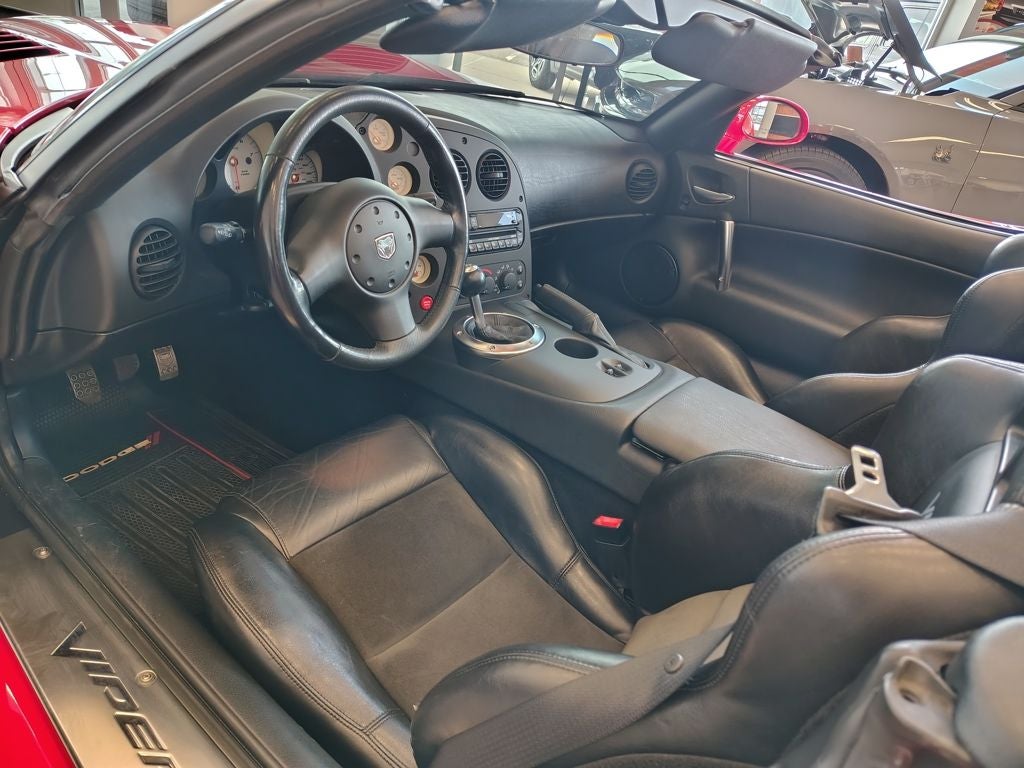 2004 Dodge Viper SRT10