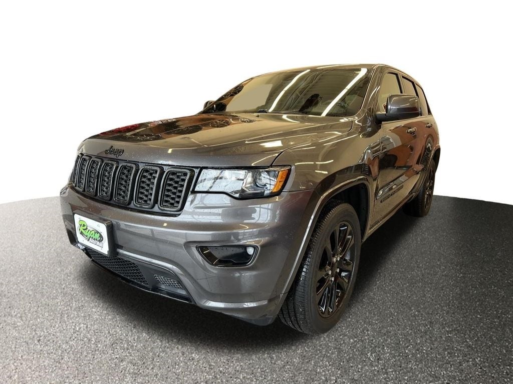 Used 2020 Jeep Grand Cherokee Altitude with VIN 1C4RJFAG9LC208738 for sale in Buffalo, Minnesota