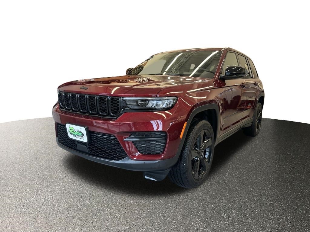 Used 2023 Jeep Grand Cherokee Altitude with VIN 1C4RJHAG2PC543048 for sale in Buffalo, Minnesota