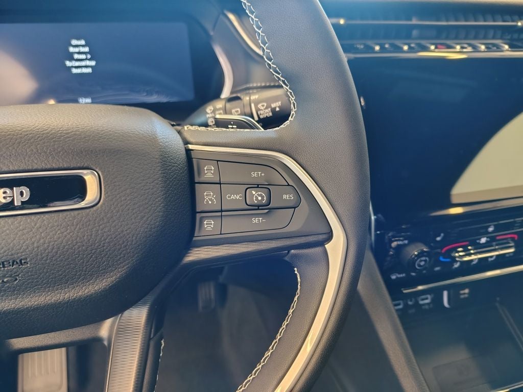 2027 Jeep Grand Cherokee Laredo X