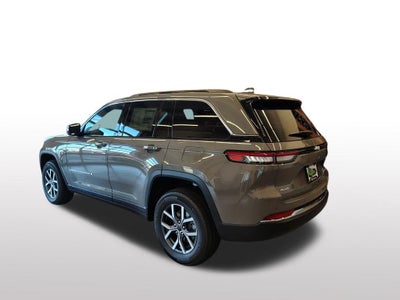 2027 Jeep Grand Cherokee Laredo X