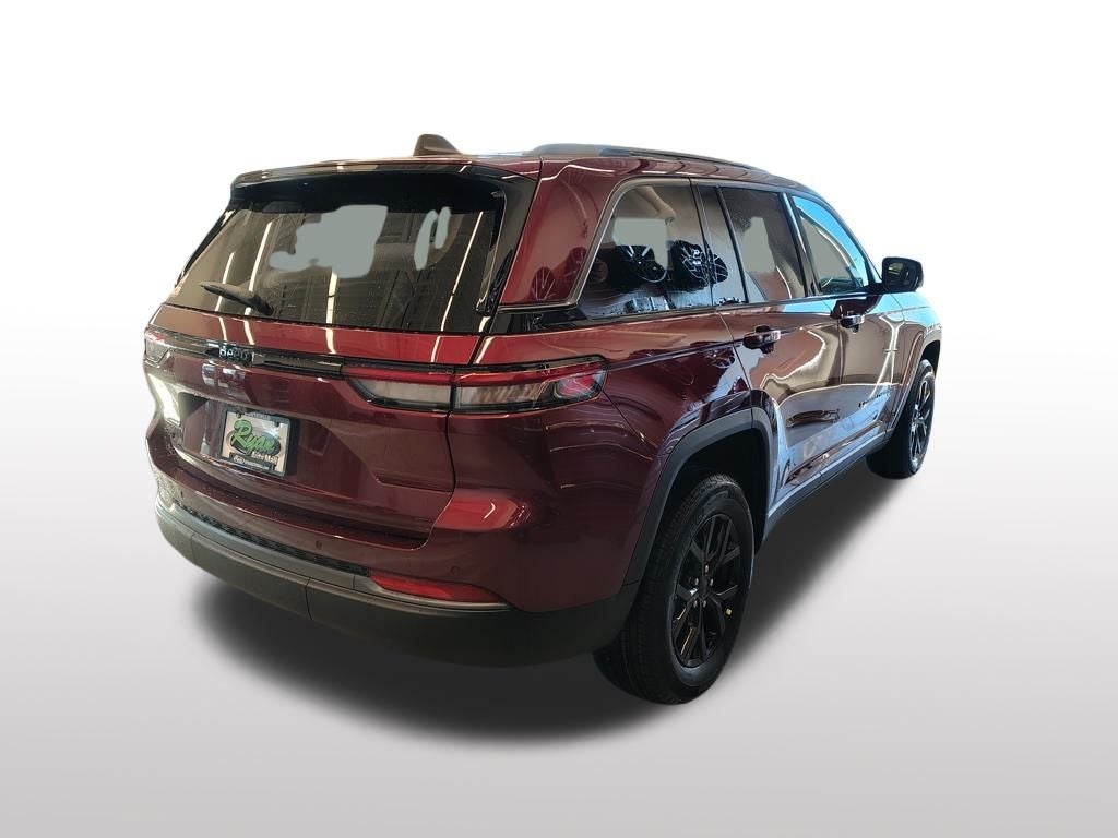 2026 Jeep Grand Cherokee Altitude