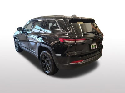 2026 Jeep Grand Cherokee Laredo