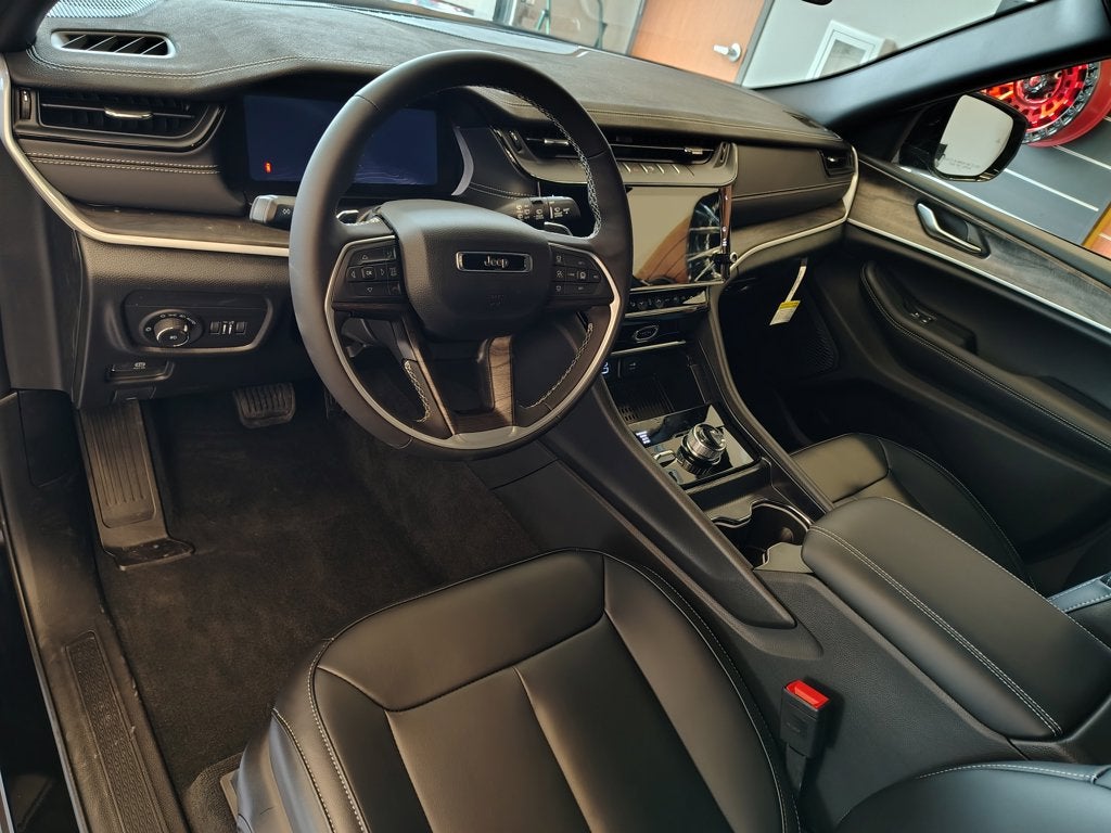2027 Jeep Grand Cherokee Limited