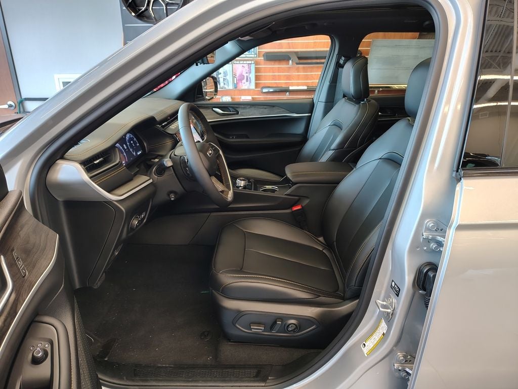 2026 Jeep Grand Cherokee Limited 85th Anniversary Edition