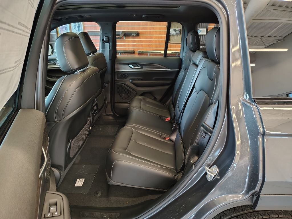 2026 Jeep Grand Cherokee Limited Altitude