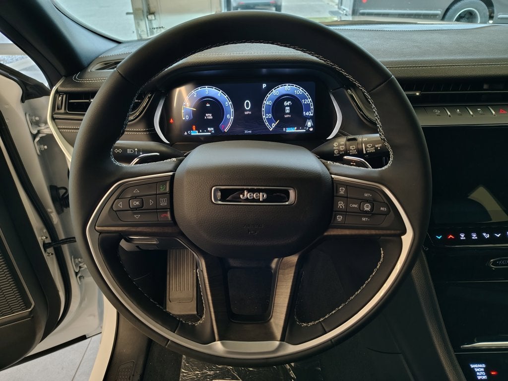 2027 Jeep Grand Cherokee Limited Reserve