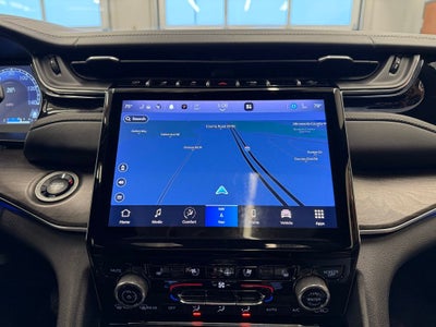 2022 Jeep Grand Cherokee Overland