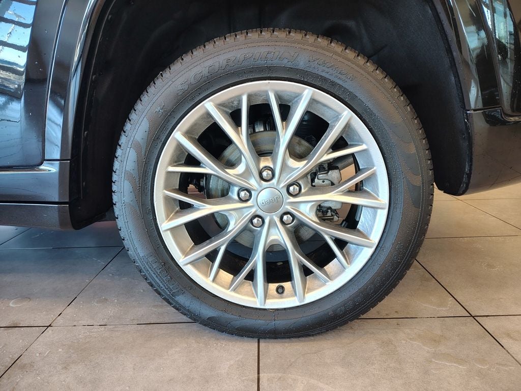 2023 Jeep Grand Cherokee Summit