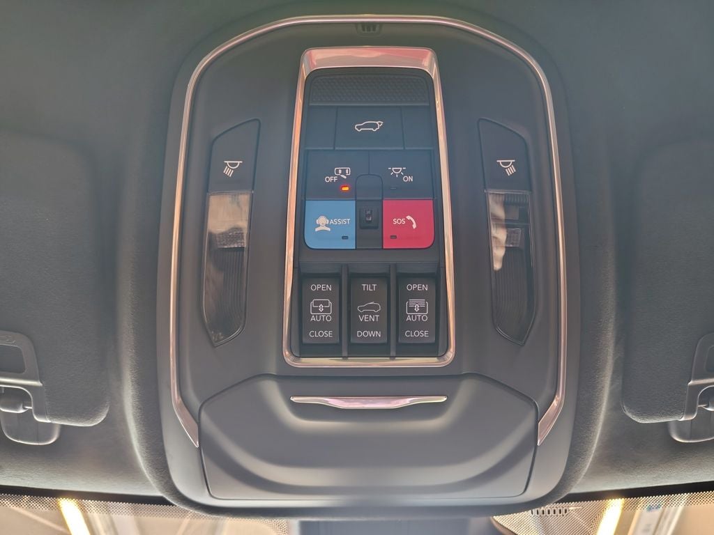 2026 Jeep Grand Cherokee Summit