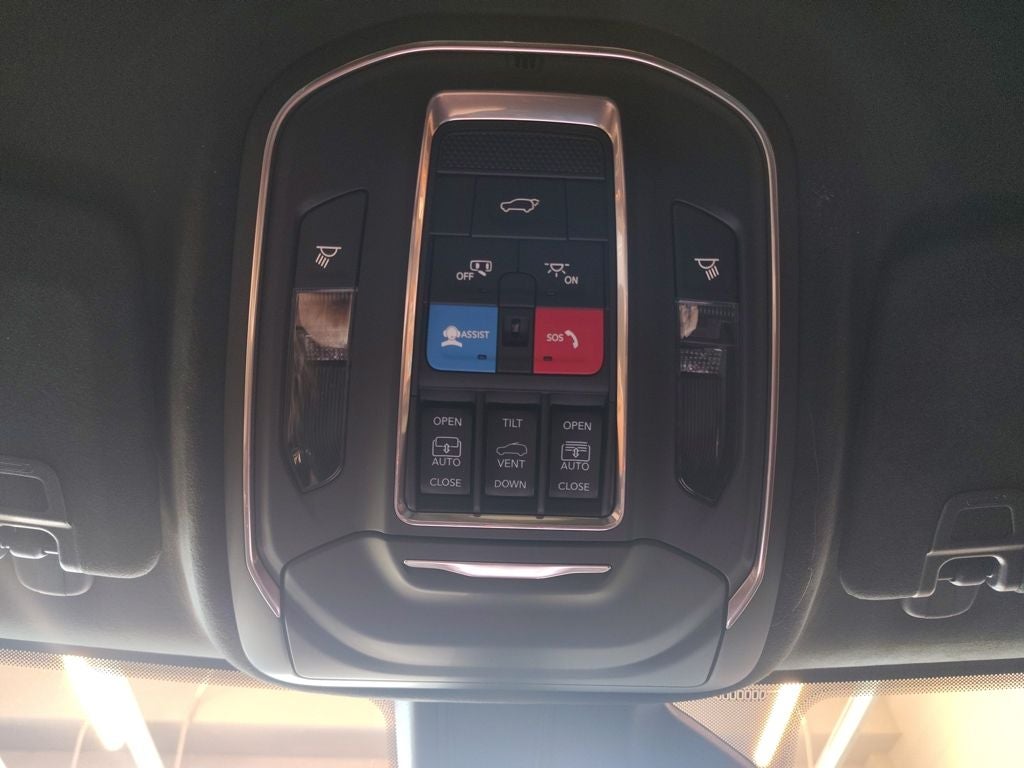 2026 Jeep Grand Cherokee Summit
