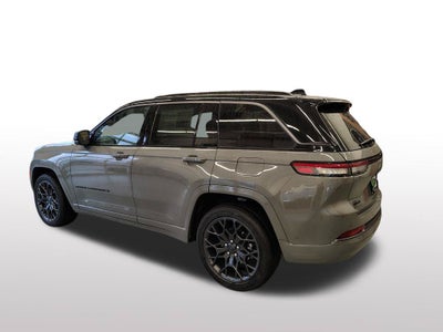 2027 Jeep Grand Cherokee Summit