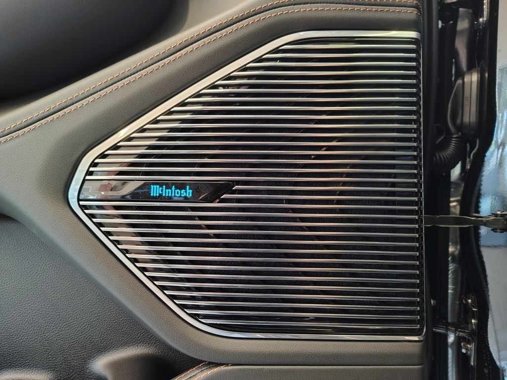 2027 Jeep Grand Cherokee Summit