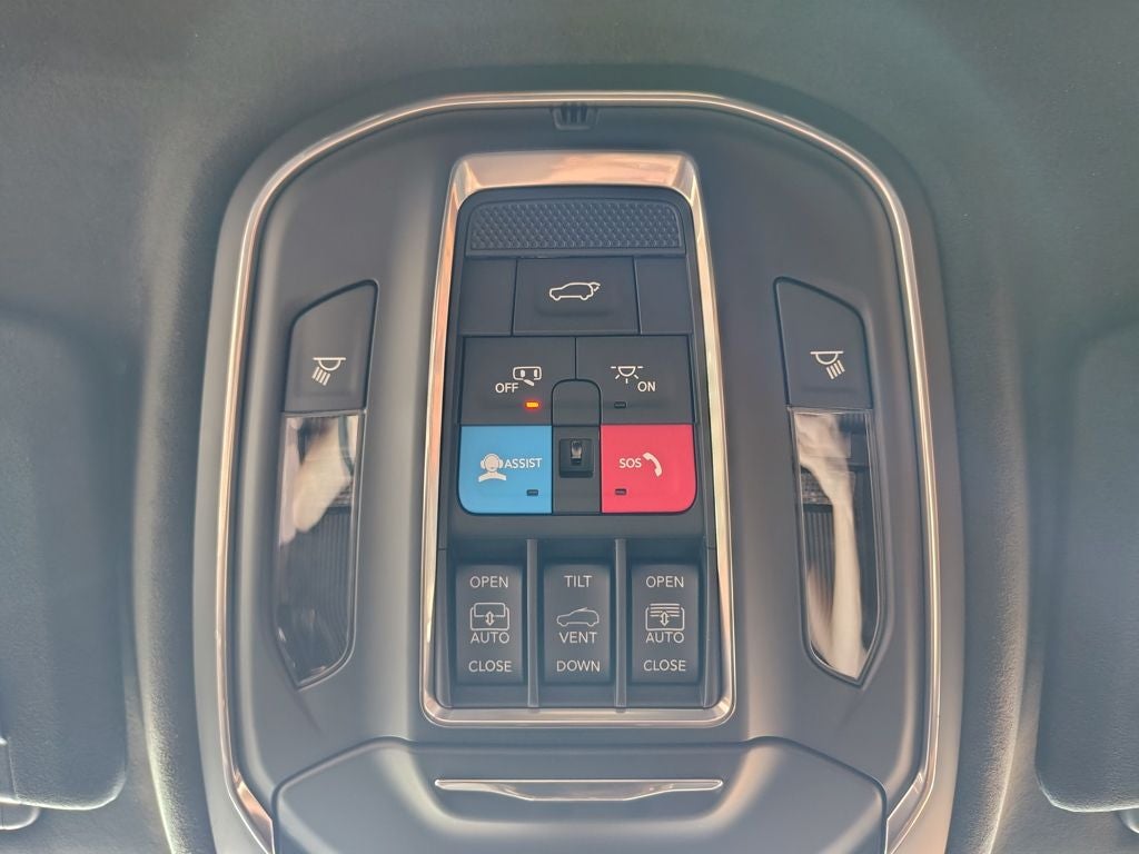 2027 Jeep Grand Cherokee Summit