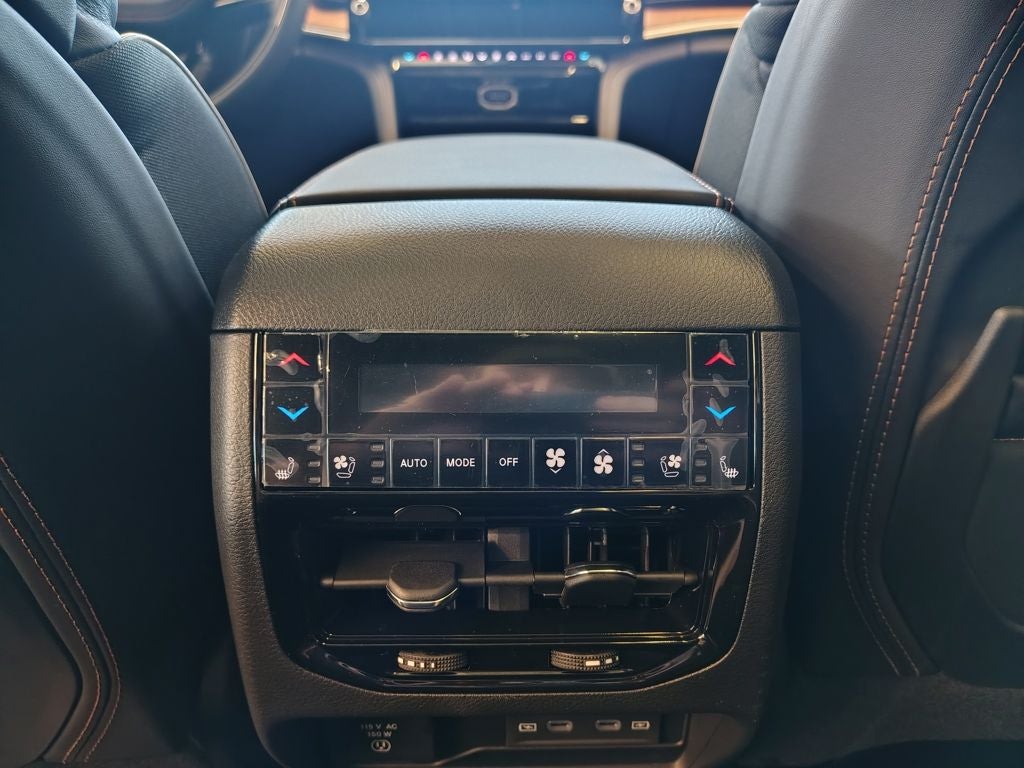 2027 Jeep Grand Cherokee Summit