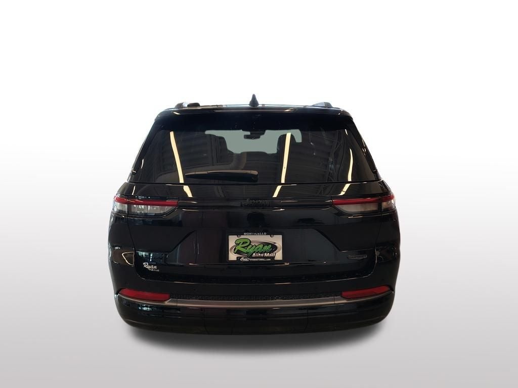 2027 Jeep Grand Cherokee Summit
