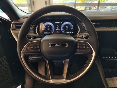 2027 Jeep Grand Cherokee L Laredo Altitude