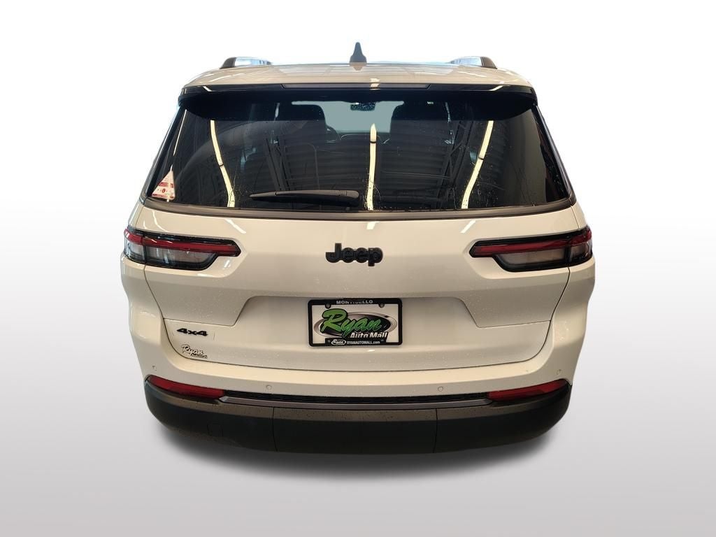 2026 Jeep Grand Cherokee L Laredo Altitude