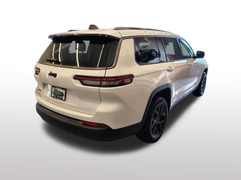 2026 Jeep Grand Cherokee L Laredo Altitude