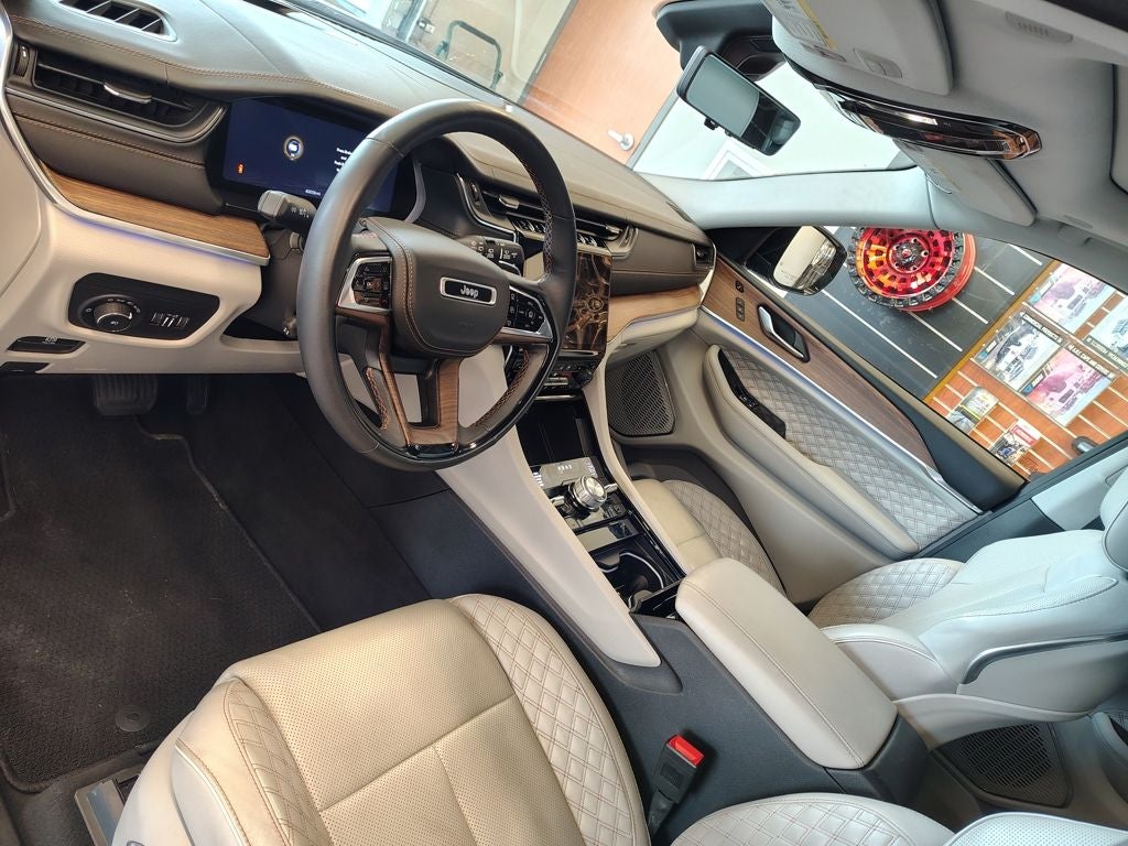 2023 Jeep Grand Cherokee L Summit