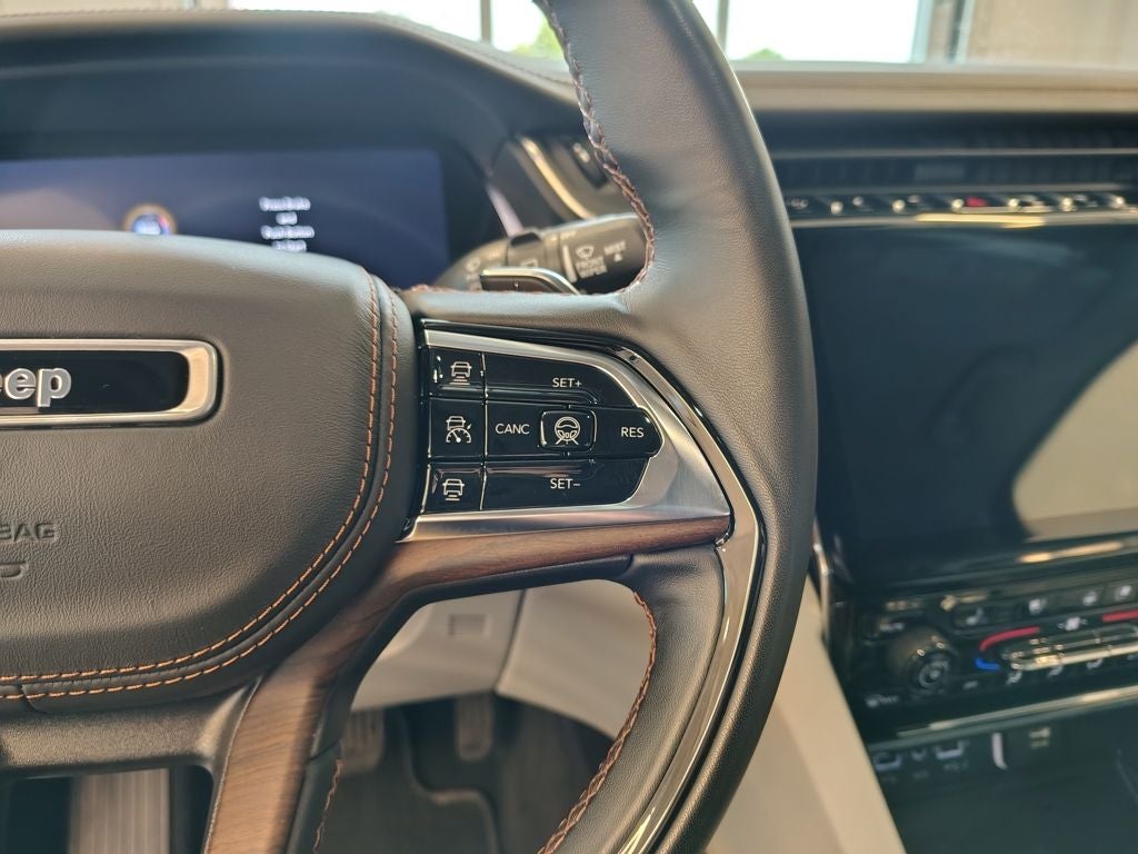 2023 Jeep Grand Cherokee L Summit