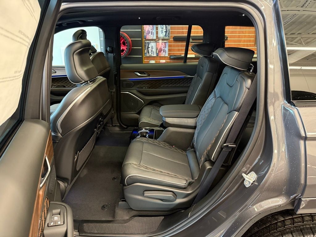 2025 Jeep Grand Cherokee L Summit