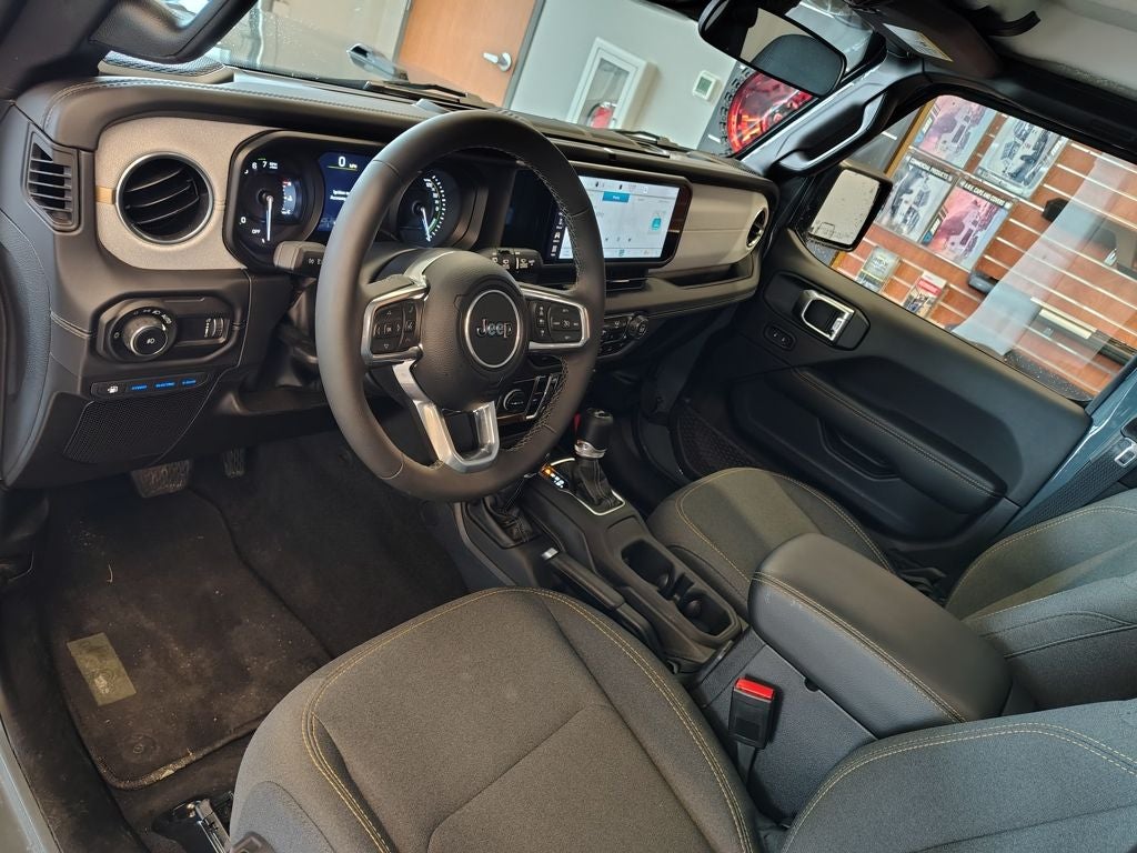 2025 Jeep Wrangler Sahara 4xe