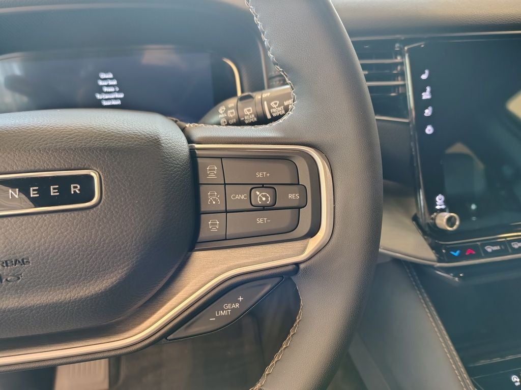 2025 Jeep Wagoneer L Series II