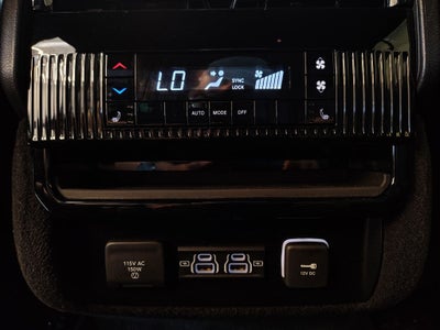 2025 Jeep Wagoneer L Series II