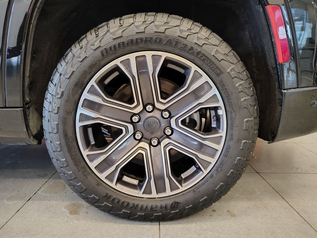 2023 Jeep Wagoneer Base