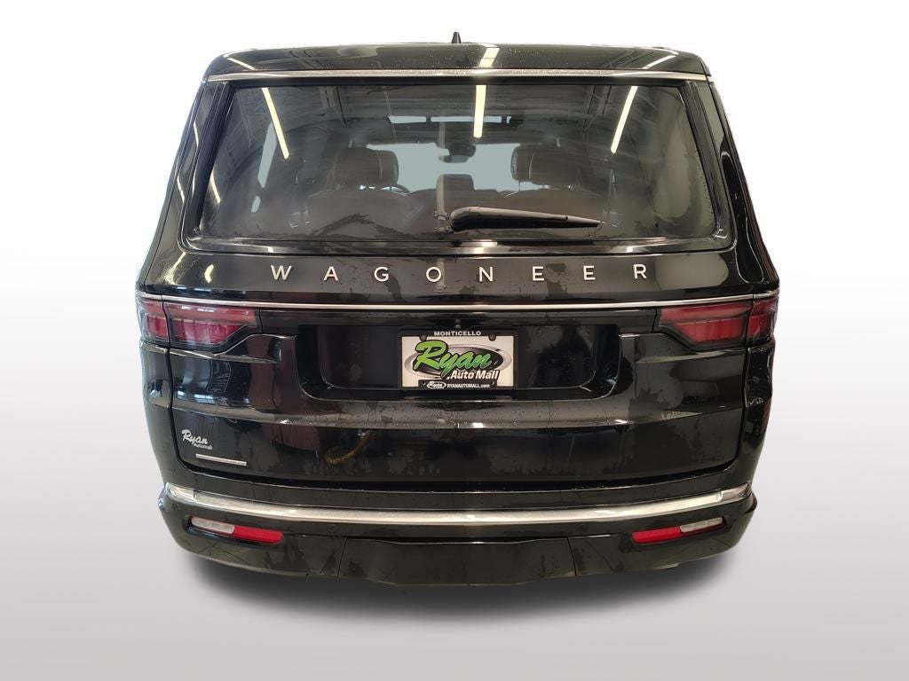 2023 Jeep Wagoneer Base