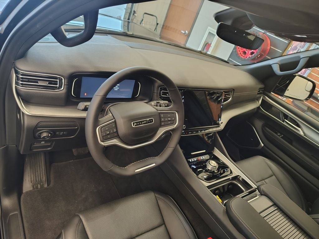 2025 Jeep Wagoneer Series II