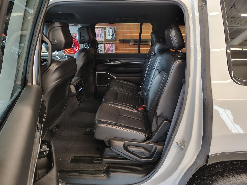 2024 Jeep Wagoneer Series II