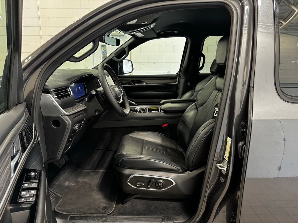 2024 Jeep Wagoneer Series II