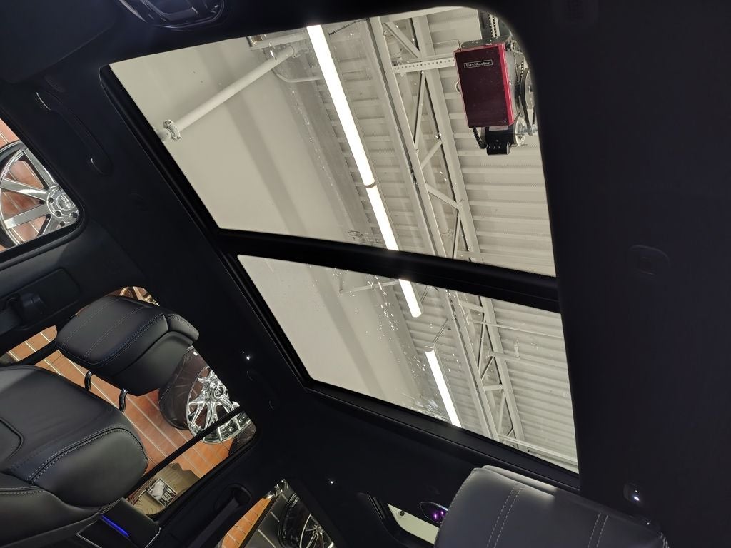 2026 Jeep Grand Wagoneer Summit Obsidian