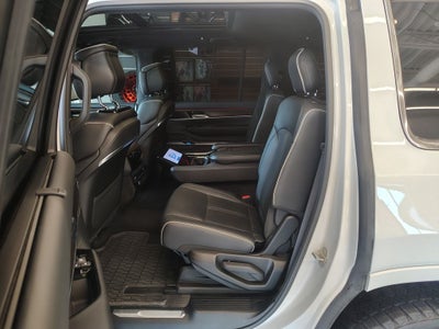 2023 Jeep Grand Wagoneer Series II