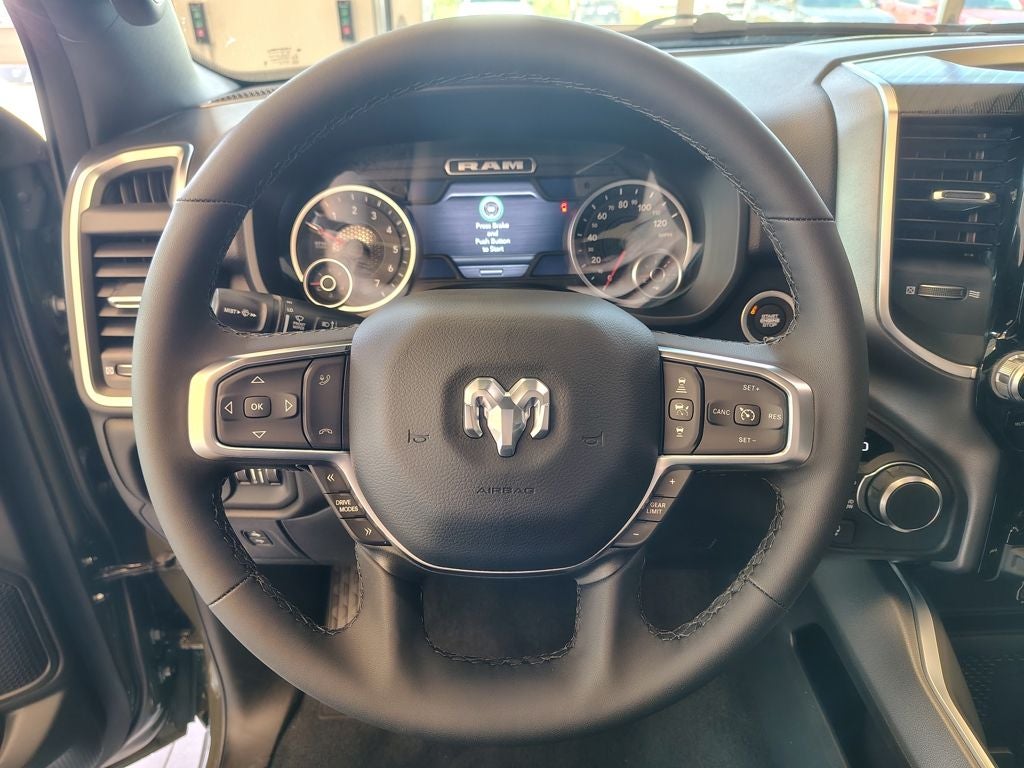 2027 RAM 1500 Big Horn/Lone Star