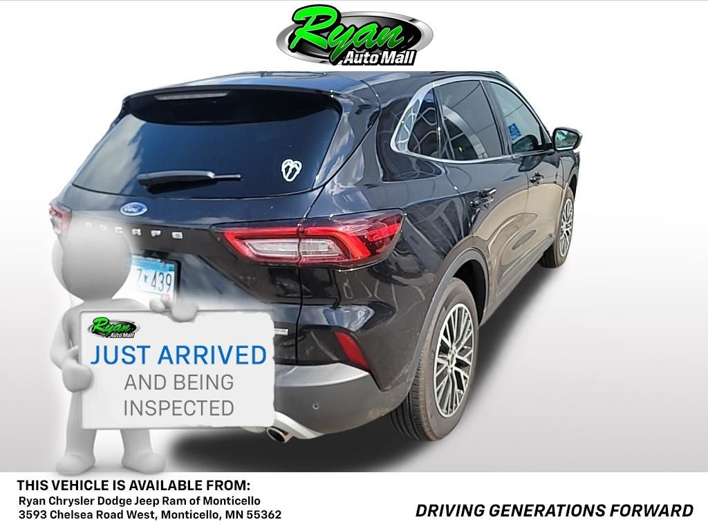 2025 Ford Escape Plug-In Hybrid Base