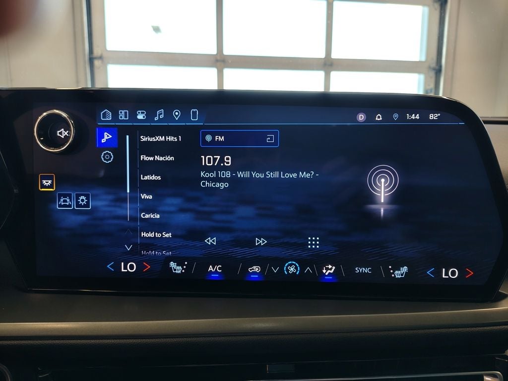 2024 Chevrolet Traverse LS