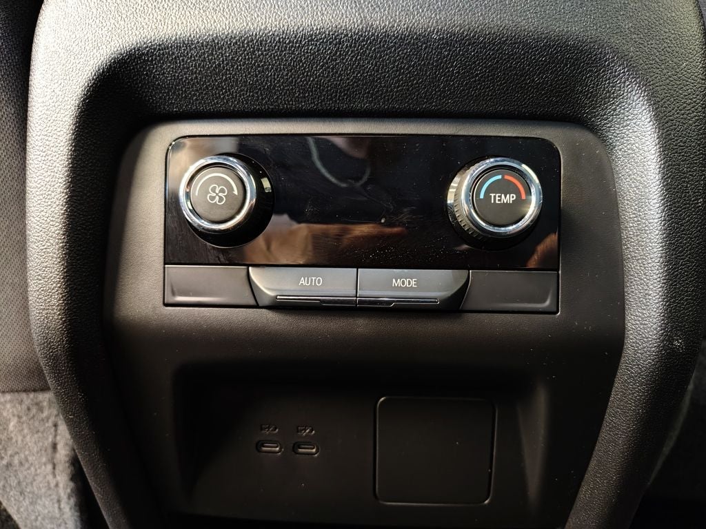 2024 Chevrolet Traverse LS