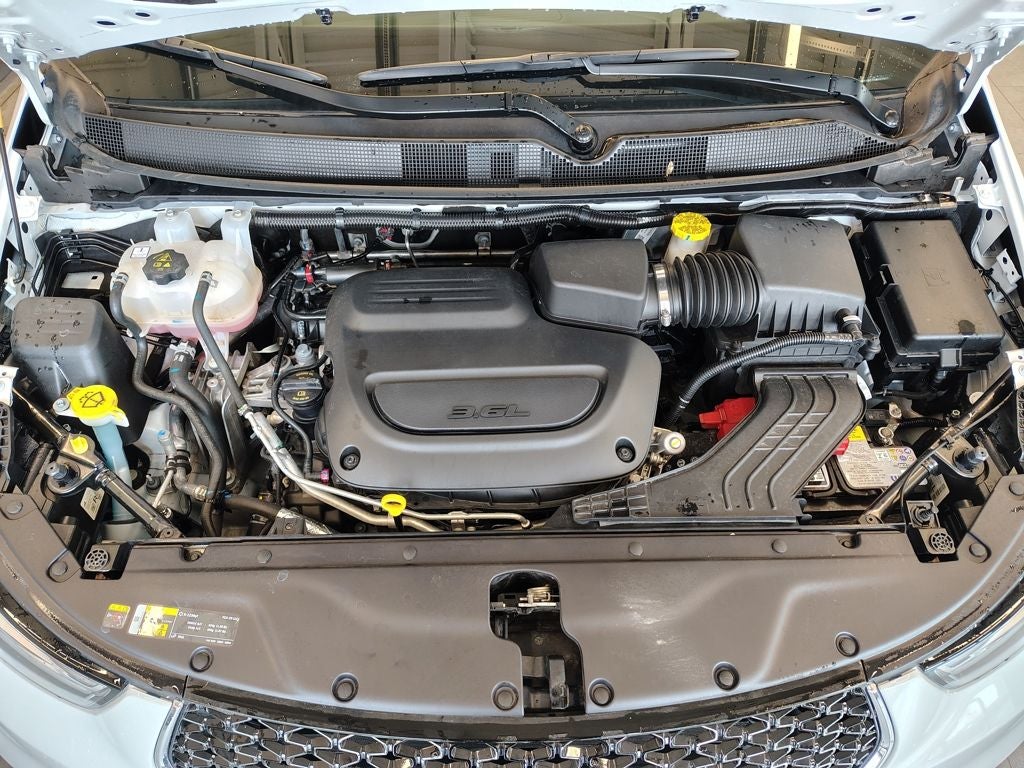 2025 Chrysler Pacifica Select