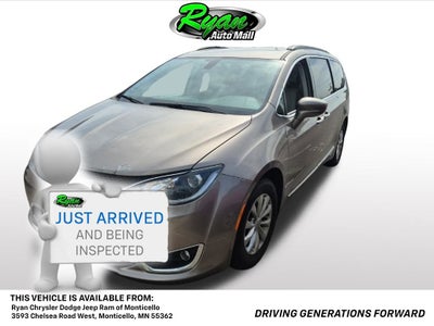 2017 Chrysler Pacifica Touring L