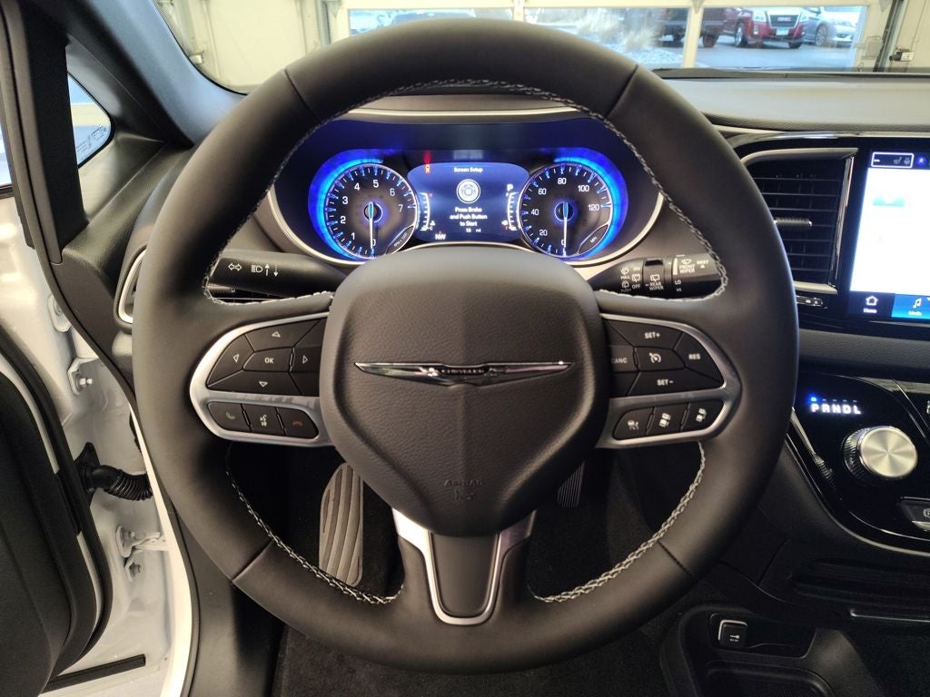 2026 Chrysler Voyager LX